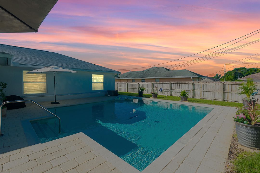 For Sale: $419,888 (3 beds, 2 baths, 1513 Square Feet)