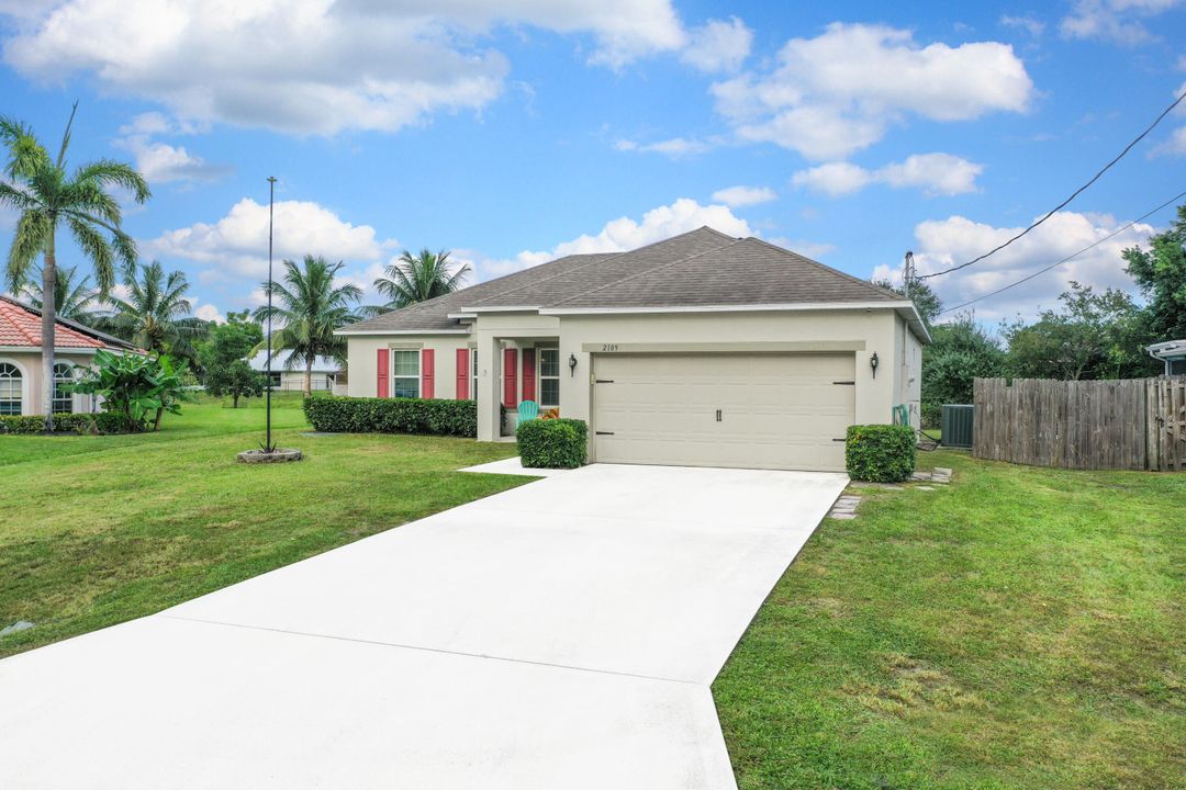 For Sale: $410,000 (3 beds, 2 baths, 1600 Square Feet)