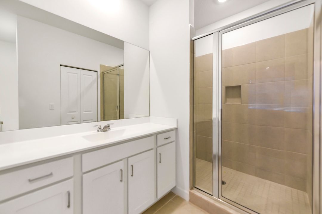 For Rent: $2,750 (3 beds, 2 baths, 1628 Square Feet)