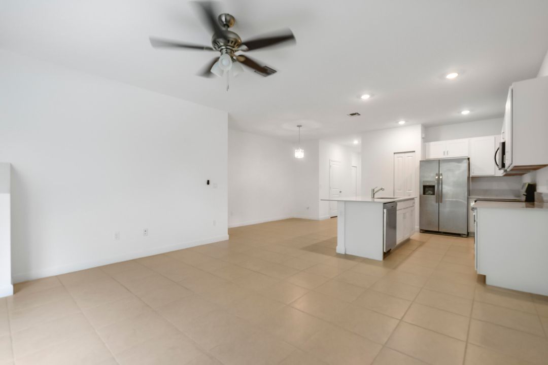 For Rent: $2,750 (3 beds, 2 baths, 1628 Square Feet)