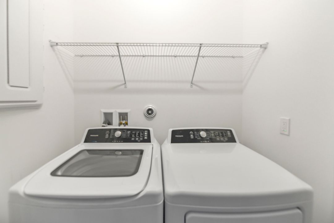 For Rent: $2,750 (3 beds, 2 baths, 1628 Square Feet)