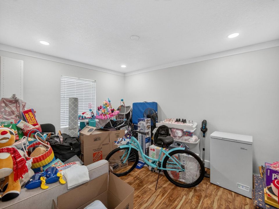 На продажу: $760,000 (2 спален, 2 ванн, 1807 Квадратных фут)