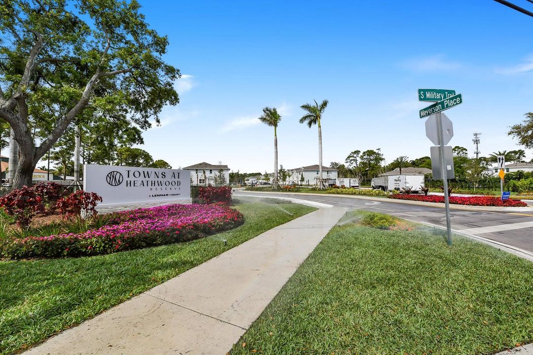 For Rent: $2,750 (3 beds, 2 baths, 1628 Square Feet)