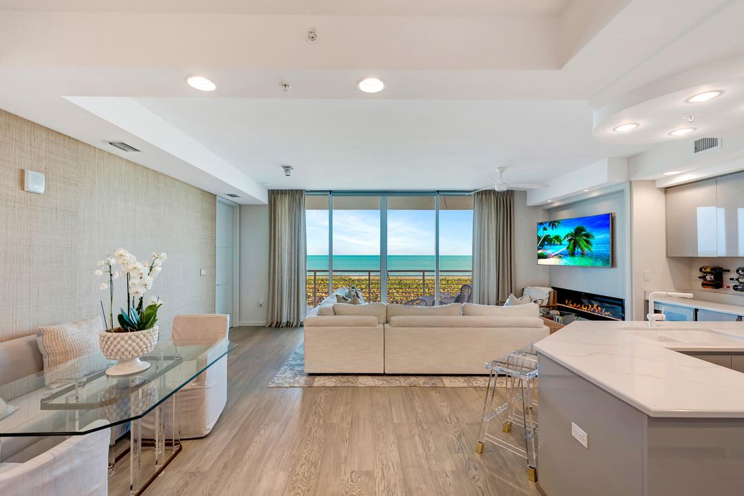 待售: $1,595,000 (2 贝兹, 2 浴室, 1700 平方英尺)