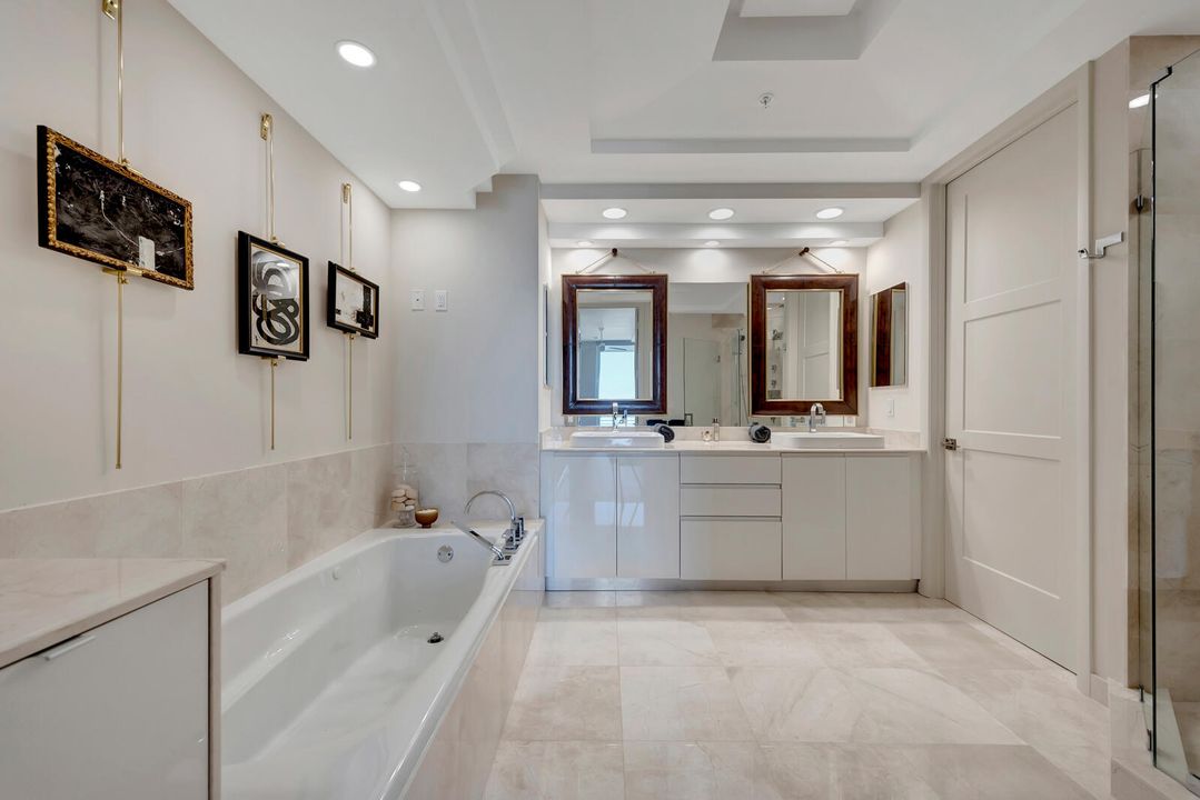 待售: $1,595,000 (2 贝兹, 2 浴室, 1700 平方英尺)