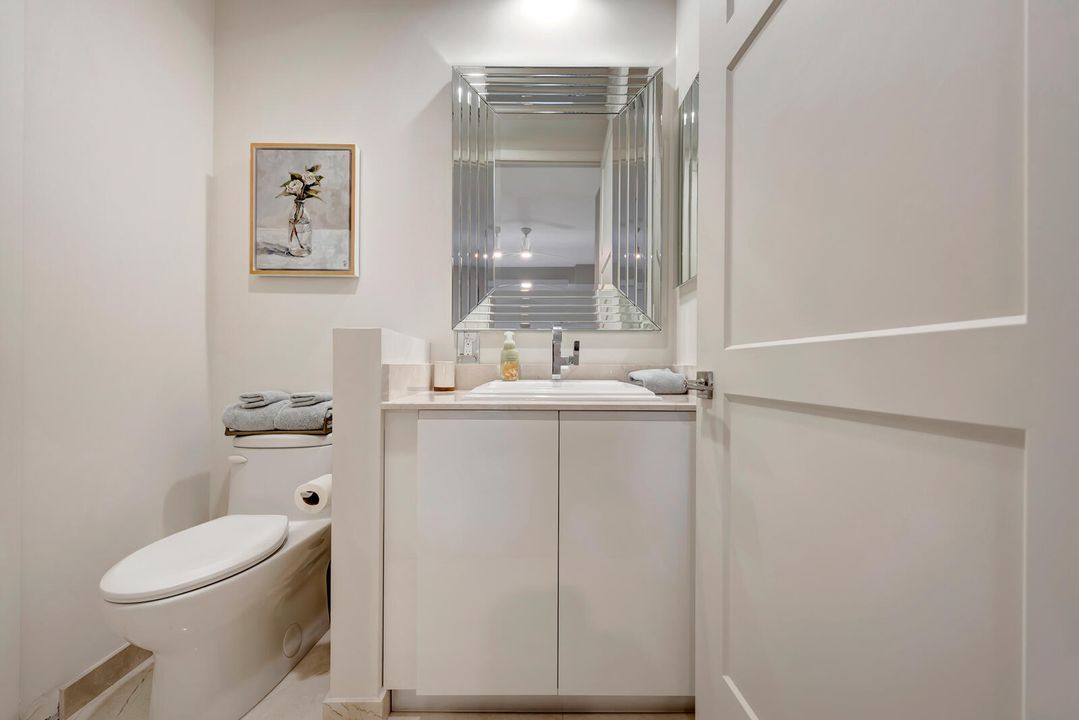 待售: $1,595,000 (2 贝兹, 2 浴室, 1700 平方英尺)