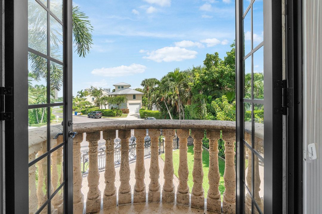 待售: $7,550,000 (4 贝兹, 4 浴室, 4106 平方英尺)