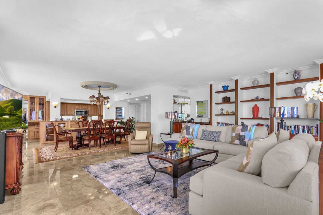 For Rent: $12,000 (2 beds, 3 baths, 2011 Square Feet)