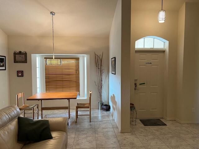 Active With Contract: $350,000 (3 beds, 2 baths, 1351 Square Feet)