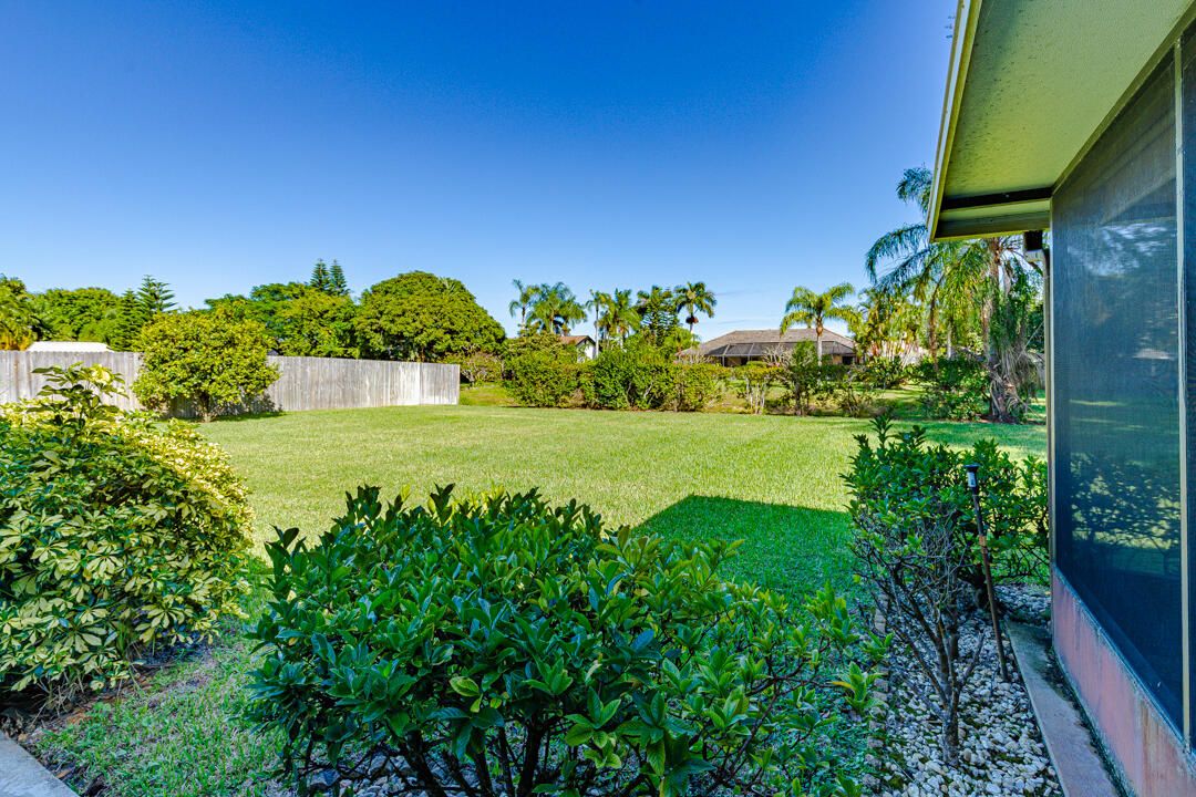 For Sale: $420,000 (3 beds, 2 baths, 1855 Square Feet)