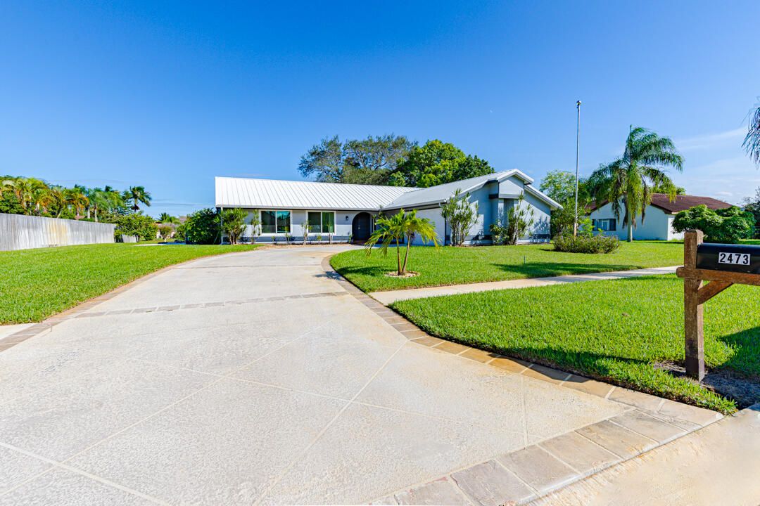 For Sale: $420,000 (3 beds, 2 baths, 1855 Square Feet)