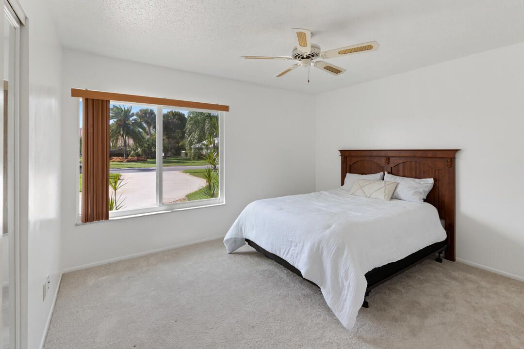 For Sale: $420,000 (3 beds, 2 baths, 1855 Square Feet)