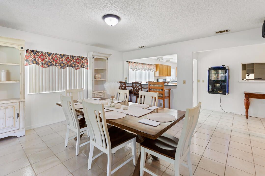 For Sale: $420,000 (3 beds, 2 baths, 1855 Square Feet)