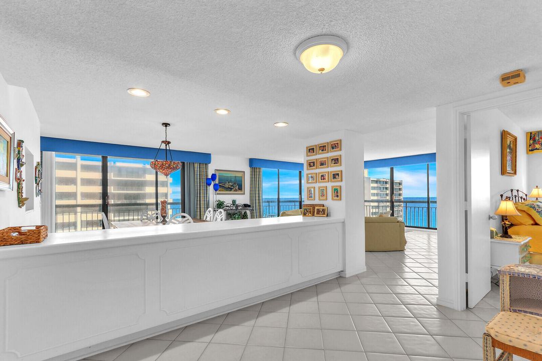 For Rent: $8,000 (2 beds, 3 baths, 2011 Square Feet)