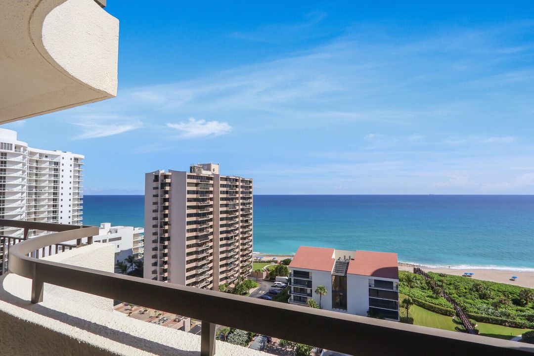 For Rent: $8,000 (2 beds, 3 baths, 2011 Square Feet)