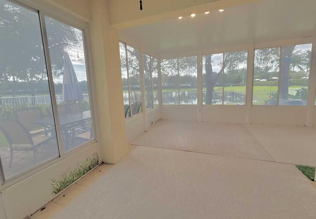 For Sale: $739,999 (5 beds, 3 baths, 2835 Square Feet)