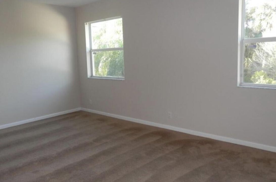 For Sale: $739,999 (5 beds, 3 baths, 2835 Square Feet)