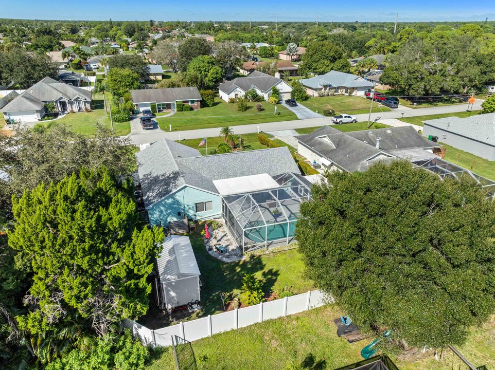 For Sale: $422,900 (3 beds, 2 baths, 1559 Square Feet)