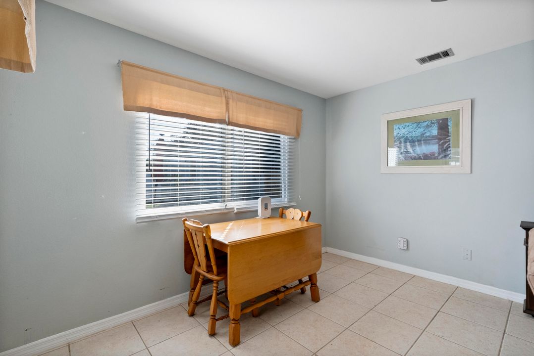 For Sale: $422,900 (3 beds, 2 baths, 1559 Square Feet)