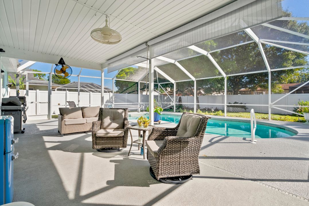 For Sale: $422,900 (3 beds, 2 baths, 1559 Square Feet)