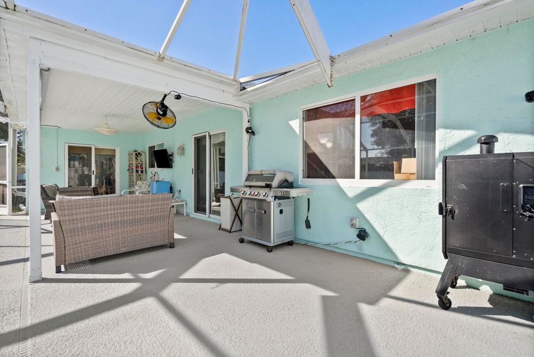 For Sale: $422,900 (3 beds, 2 baths, 1559 Square Feet)