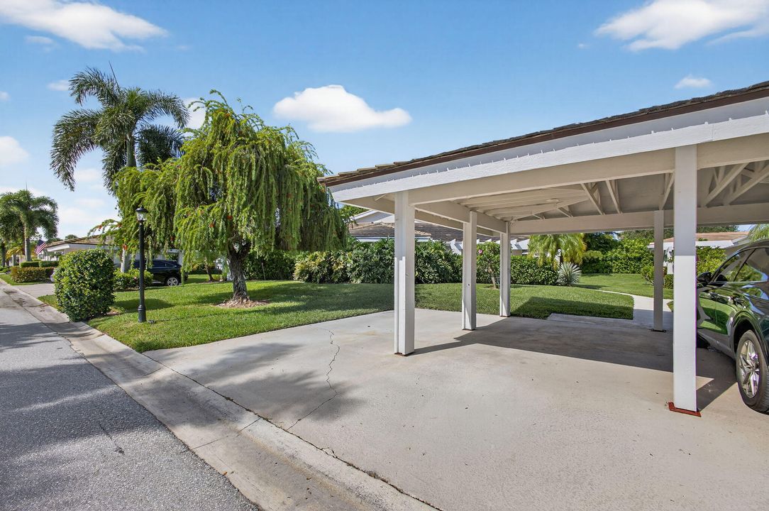 For Sale: $685,000 (2 beds, 2 baths, 1430 Square Feet)