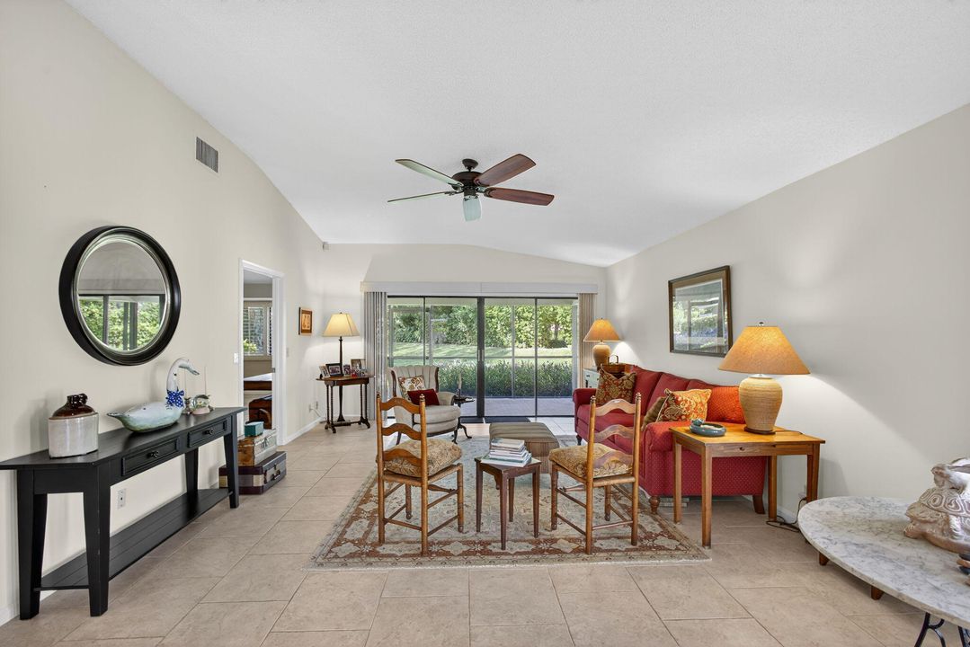 For Sale: $685,000 (2 beds, 2 baths, 1430 Square Feet)