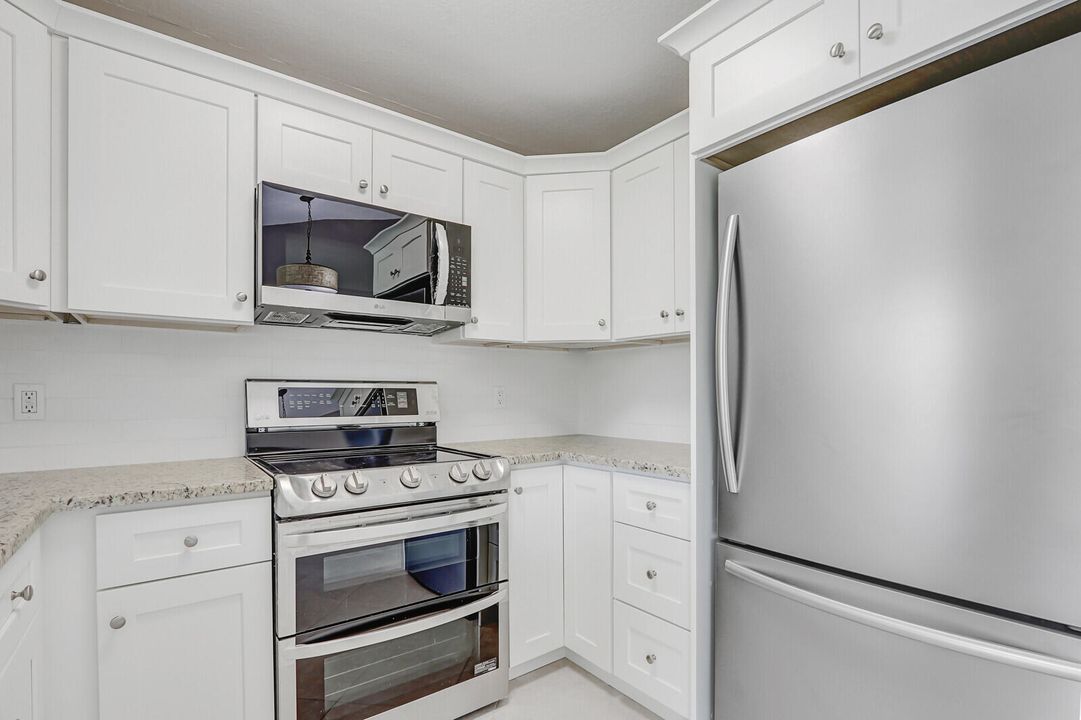 En Venta: $564,000 (3 camas, 2 baños, 1067 Pies cuadrados)