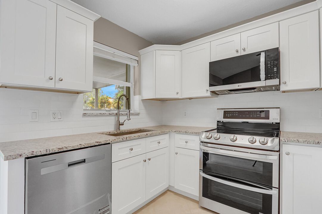 En Venta: $564,000 (3 camas, 2 baños, 1067 Pies cuadrados)