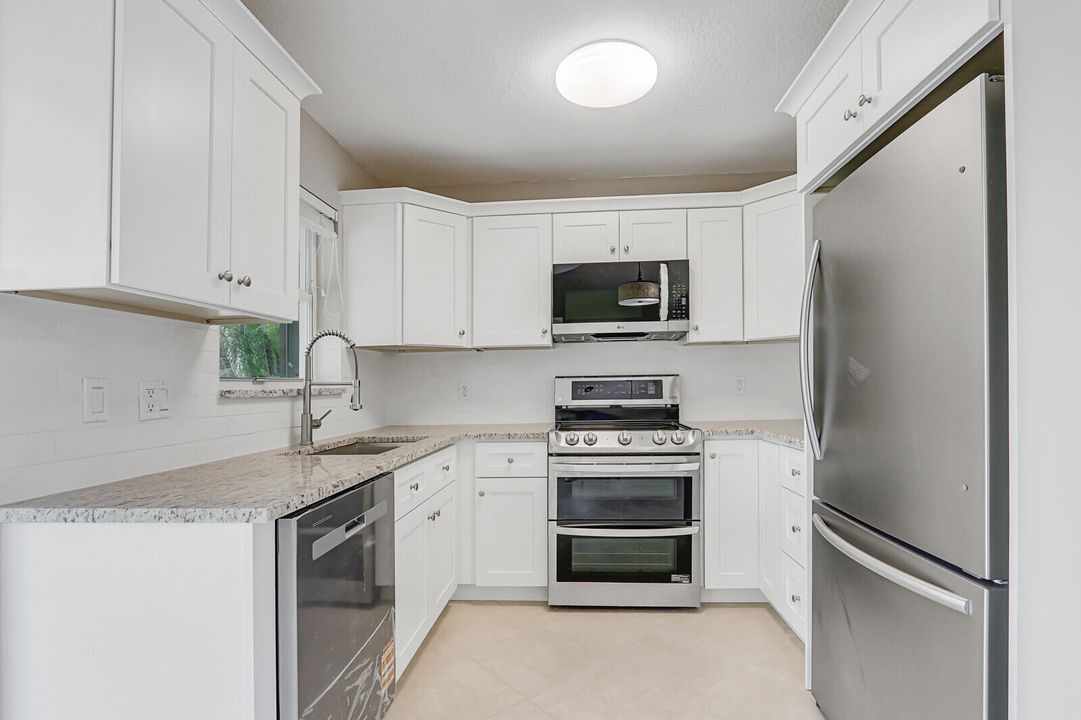 En Venta: $564,000 (3 camas, 2 baños, 1067 Pies cuadrados)