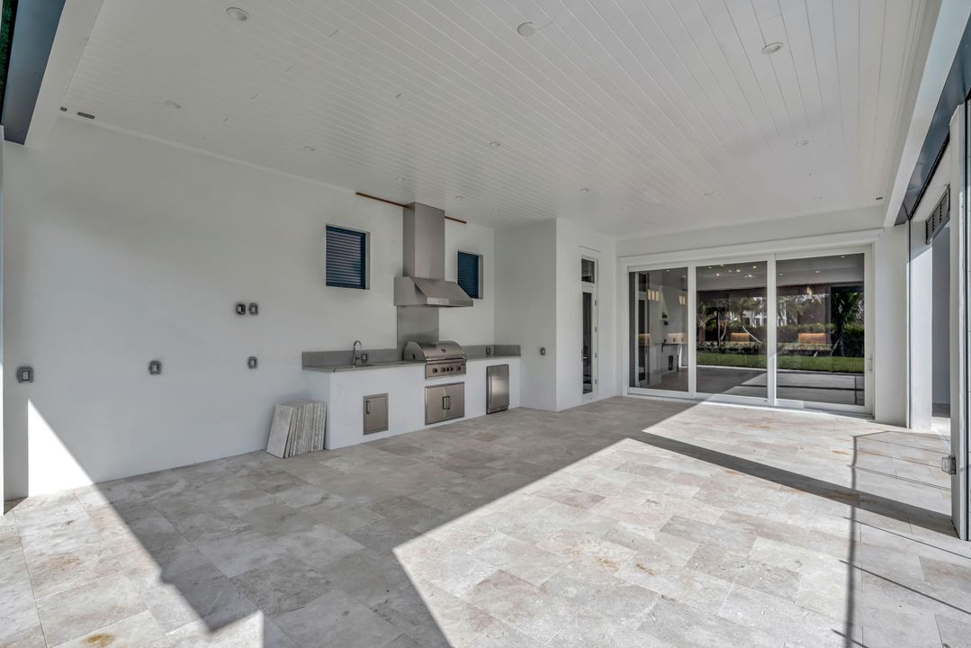 For Sale: $5,695,000 (4 beds, 4 baths, 5254 Square Feet)