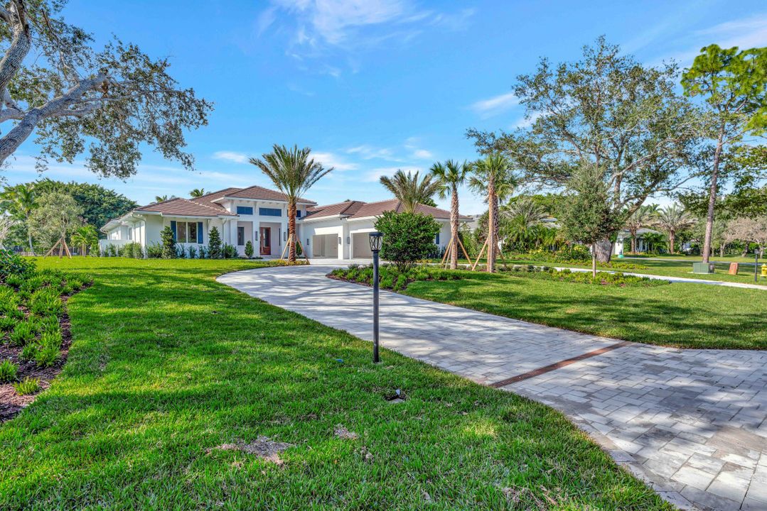 For Sale: $5,695,000 (4 beds, 4 baths, 5254 Square Feet)