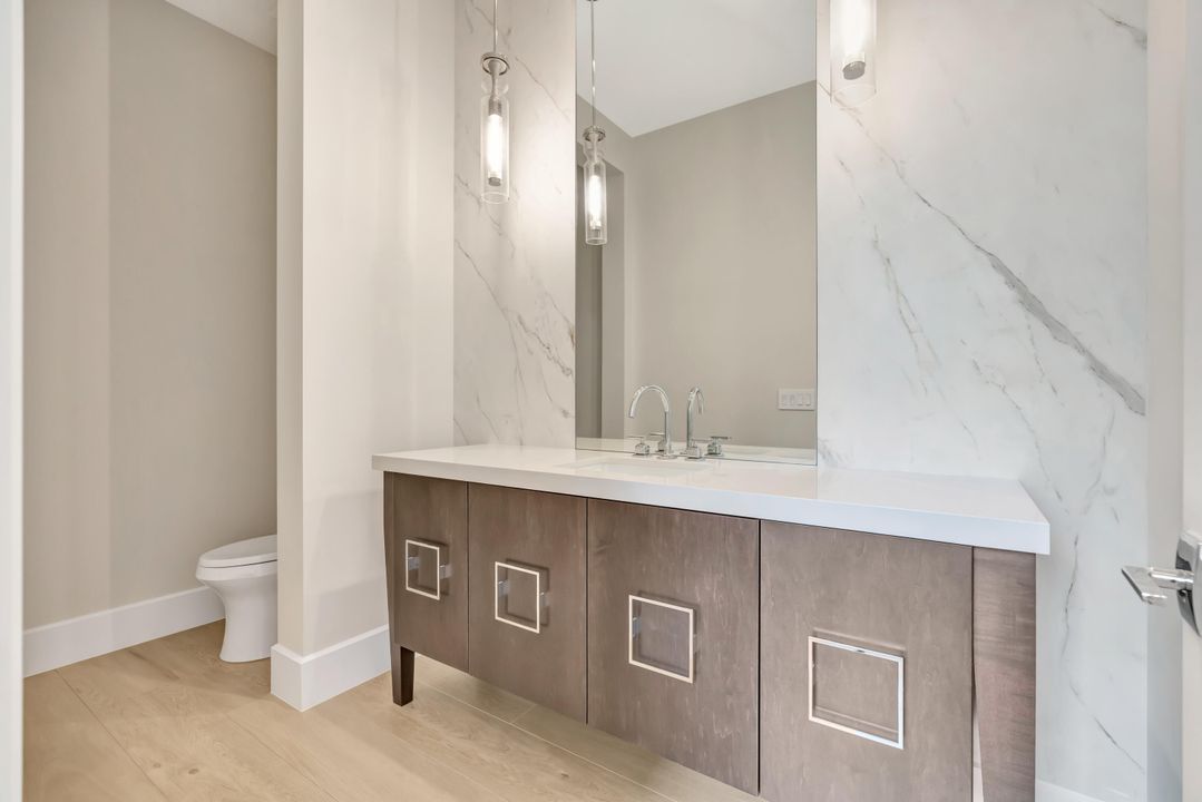 For Sale: $5,695,000 (4 beds, 4 baths, 5254 Square Feet)