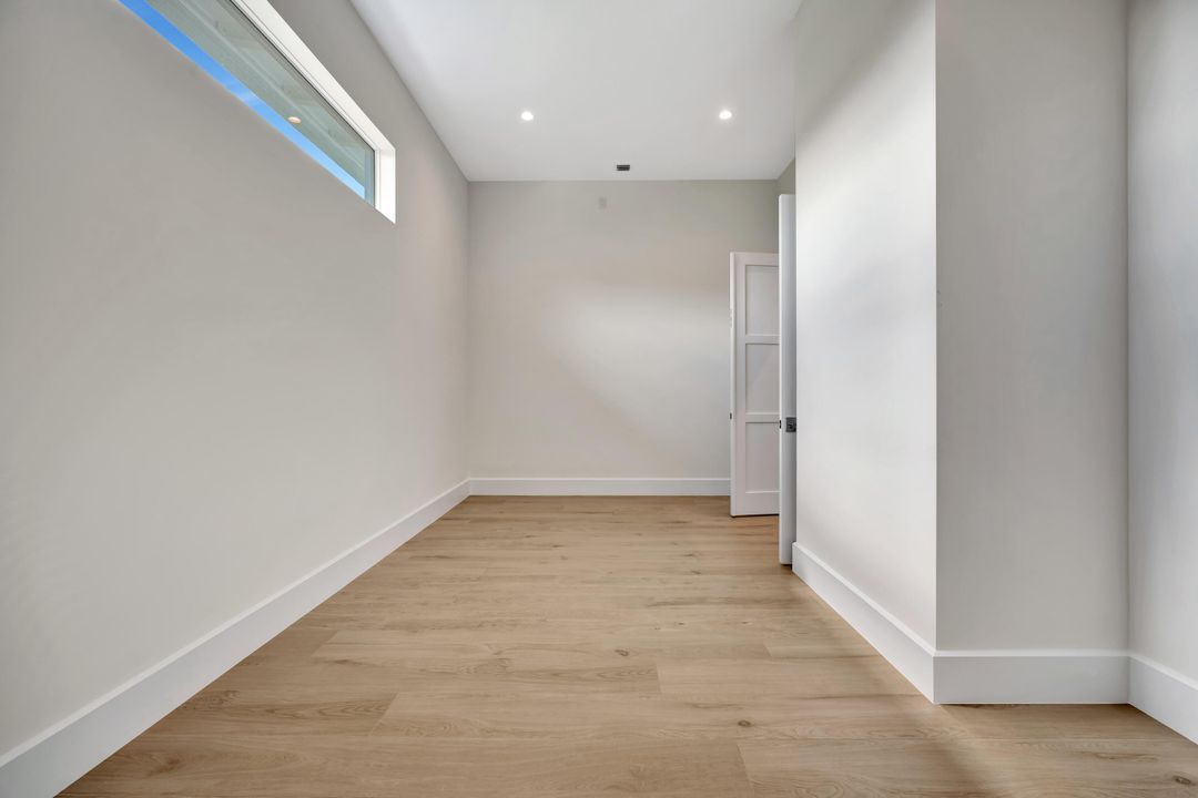 For Sale: $5,695,000 (4 beds, 4 baths, 5254 Square Feet)