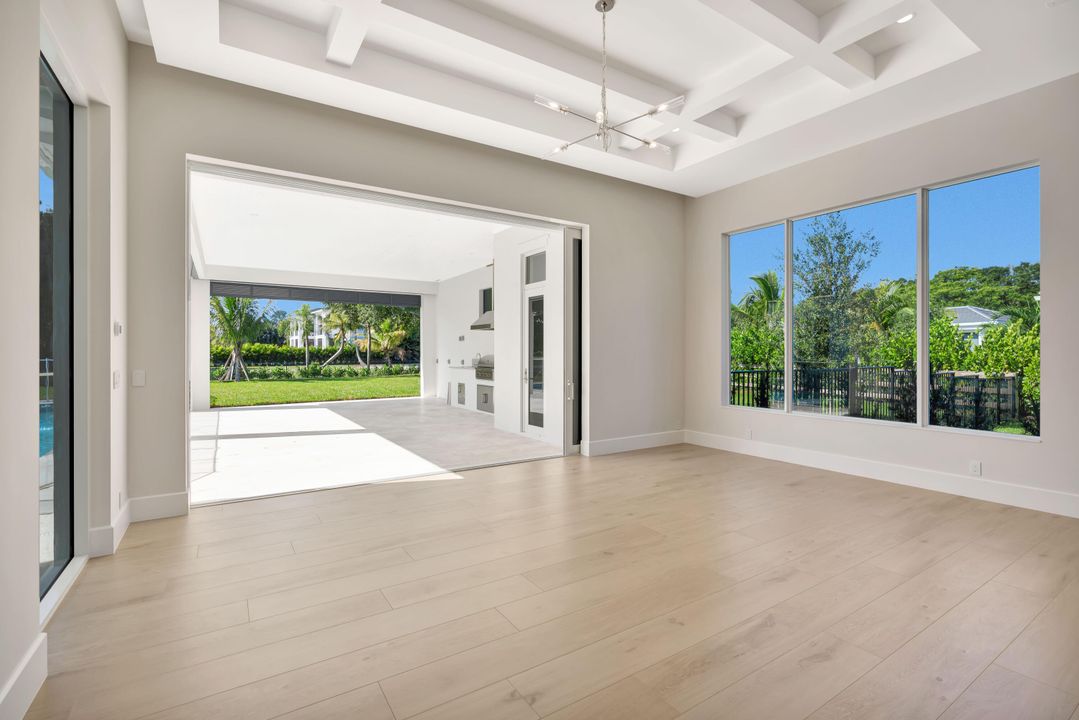 For Sale: $5,695,000 (4 beds, 4 baths, 5254 Square Feet)