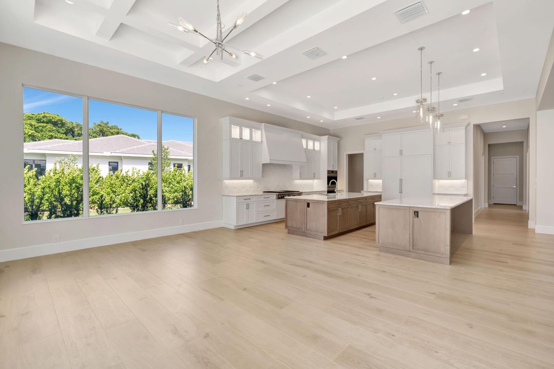 For Sale: $5,695,000 (4 beds, 4 baths, 5254 Square Feet)