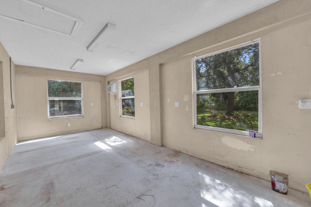 Activo con contrato: $425,000 (3 camas, 2 baños, 2226 Pies cuadrados)