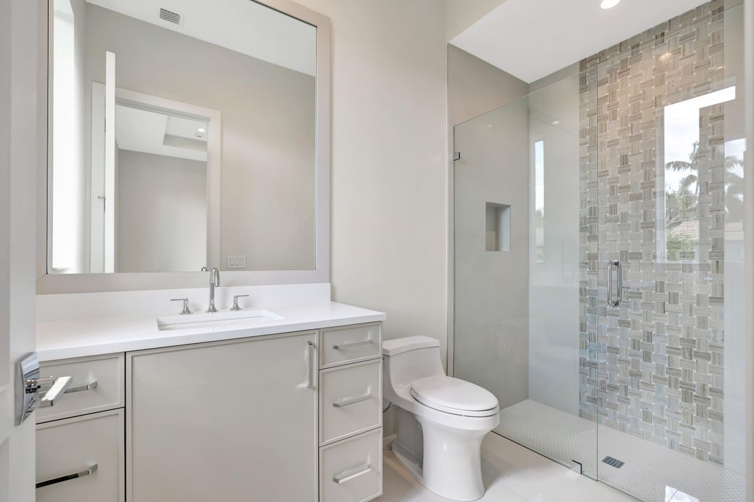 For Sale: $5,695,000 (4 beds, 4 baths, 5254 Square Feet)