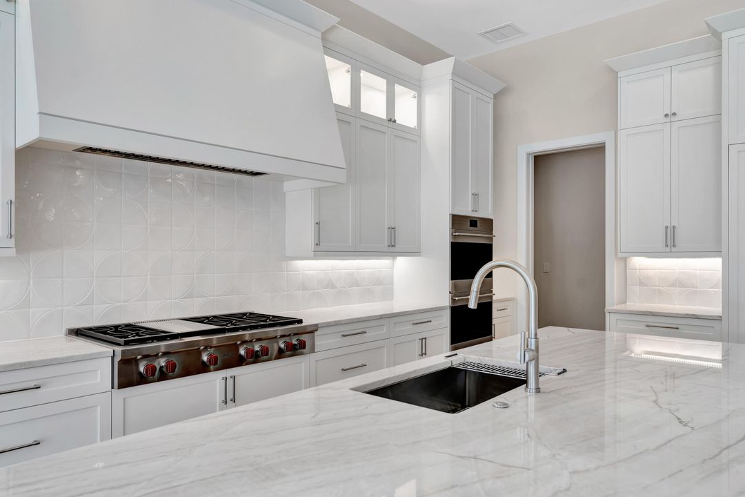 For Sale: $5,695,000 (4 beds, 4 baths, 5254 Square Feet)