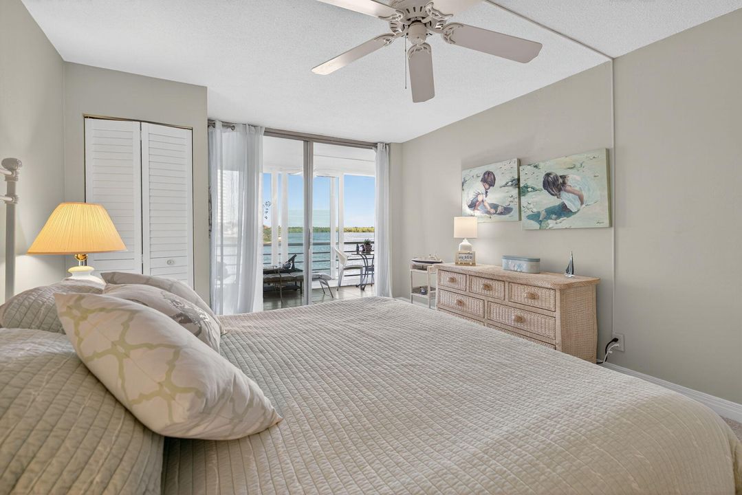 For Sale: $440,000 (2 beds, 2 baths, 1323 Square Feet)