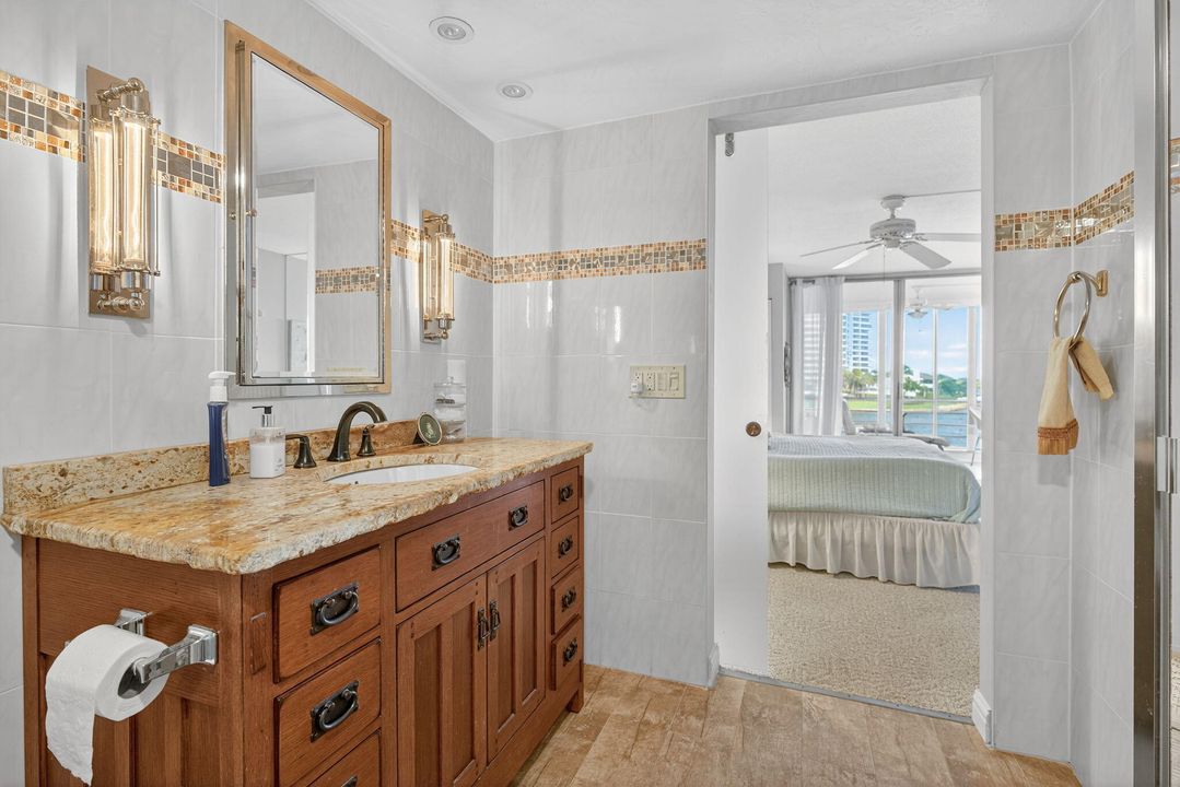 For Sale: $440,000 (2 beds, 2 baths, 1323 Square Feet)