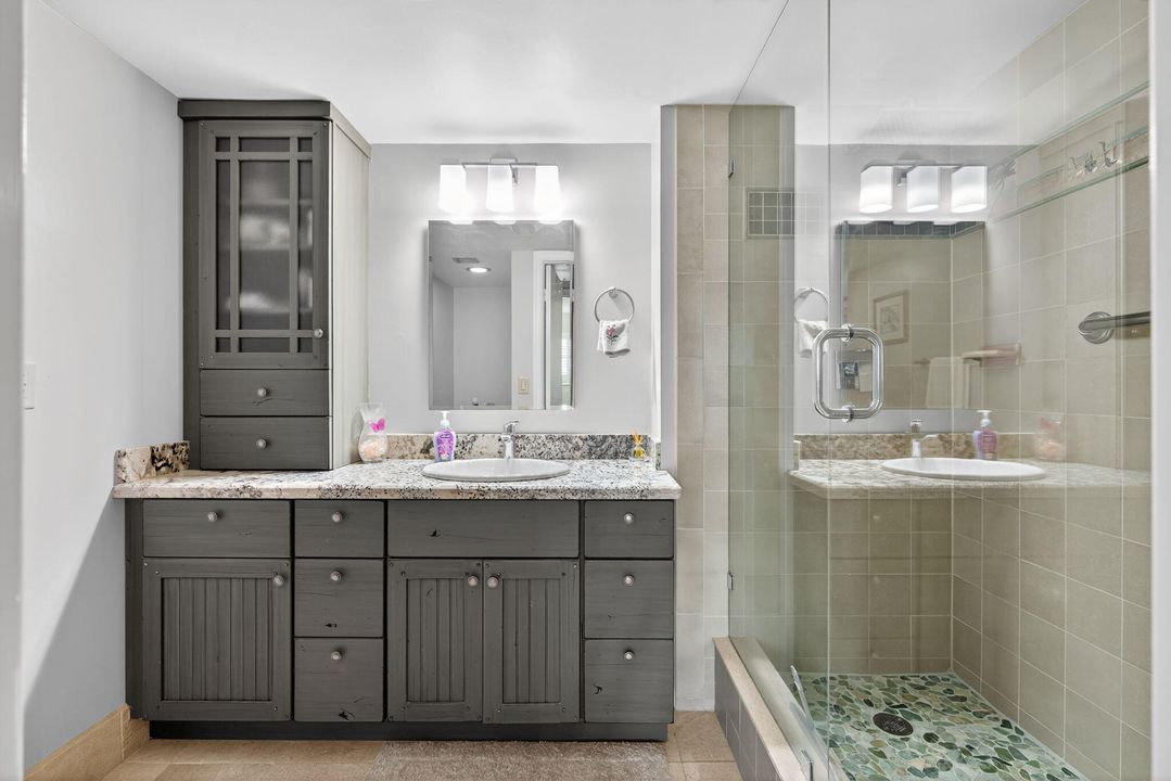 For Sale: $440,000 (2 beds, 2 baths, 1323 Square Feet)