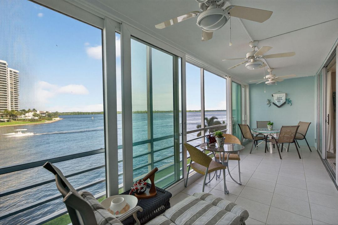 For Sale: $440,000 (2 beds, 2 baths, 1323 Square Feet)