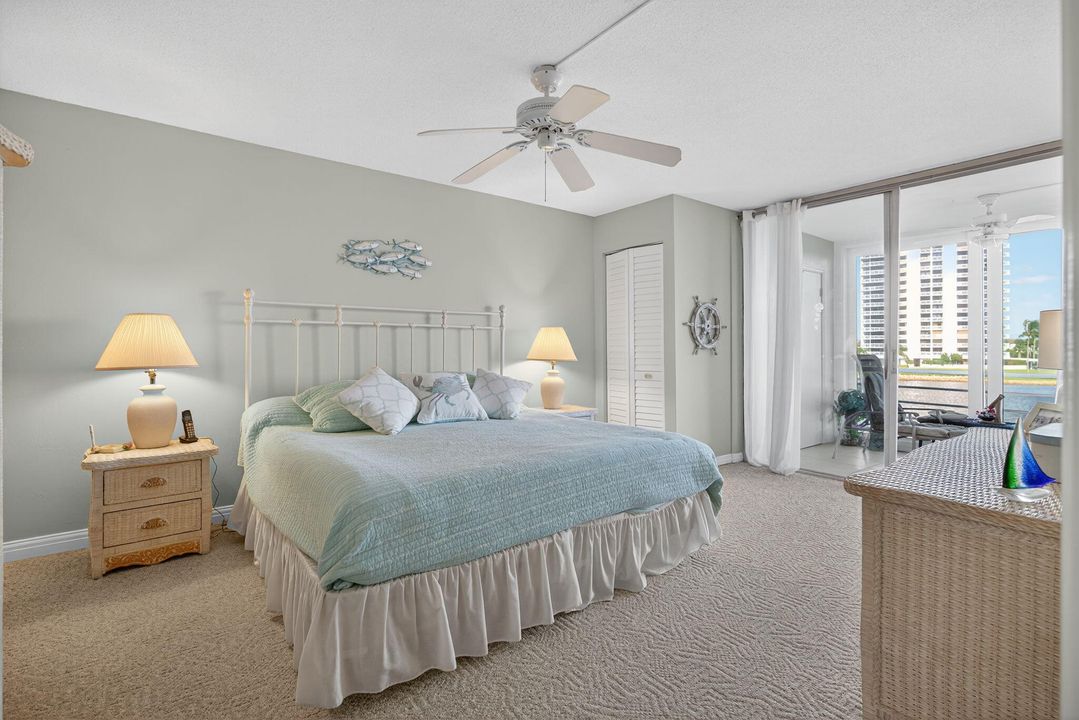 For Sale: $440,000 (2 beds, 2 baths, 1323 Square Feet)