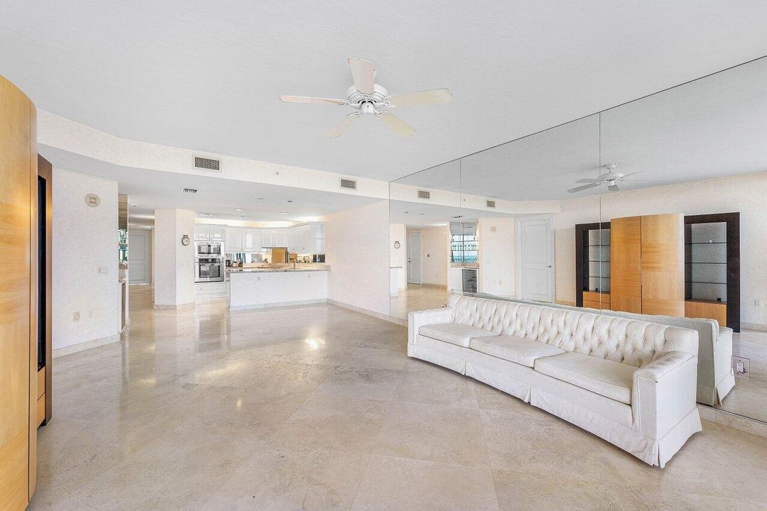 На продажу: $1,750,000 (3 спален, 2 ванн, 2019 Квадратных фут)