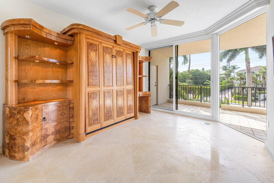 На продажу: $1,750,000 (3 спален, 2 ванн, 2019 Квадратных фут)