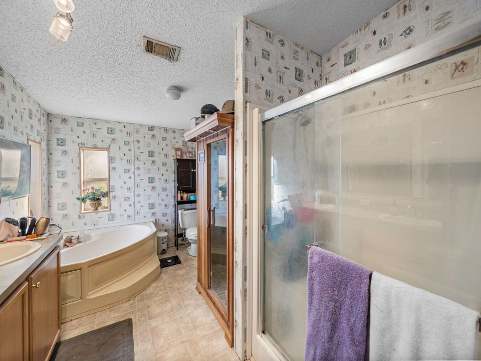 En Venta: $369,900 (3 camas, 2 baños, 1512 Pies cuadrados)