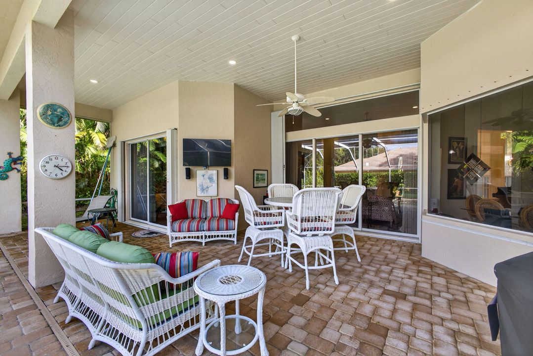 For Sale: $1,395,000 (4 beds, 3 baths, 2454 Square Feet)