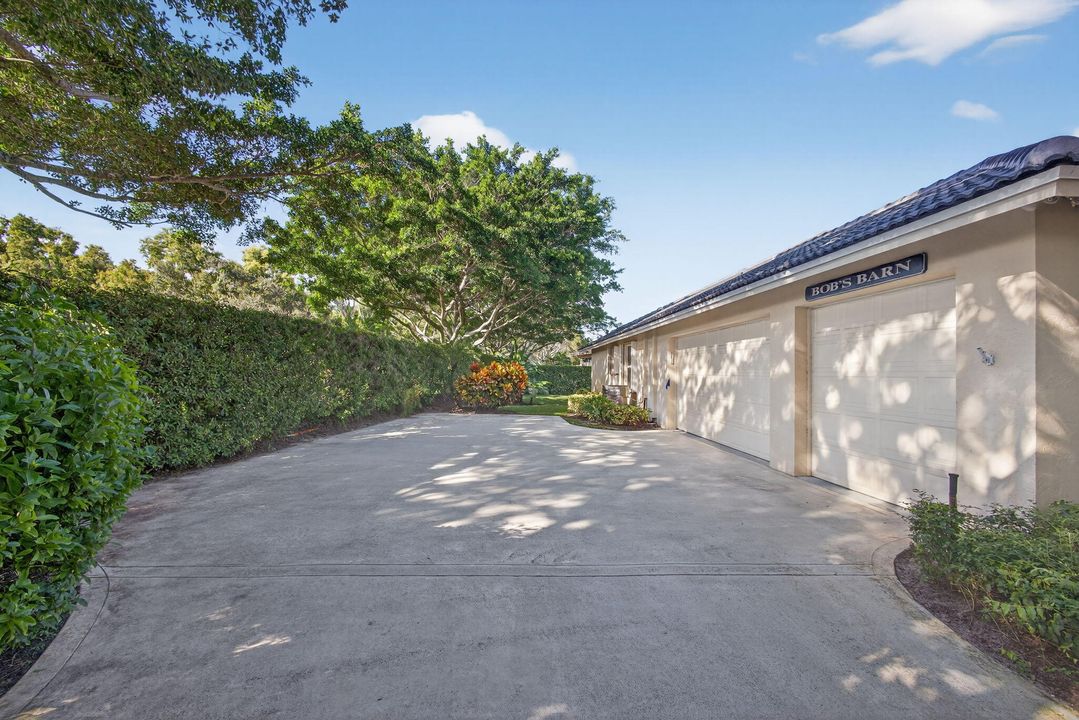 For Sale: $1,395,000 (4 beds, 3 baths, 2454 Square Feet)