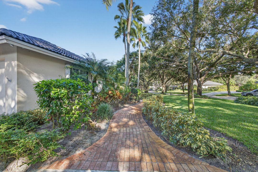 For Sale: $1,395,000 (4 beds, 3 baths, 2454 Square Feet)